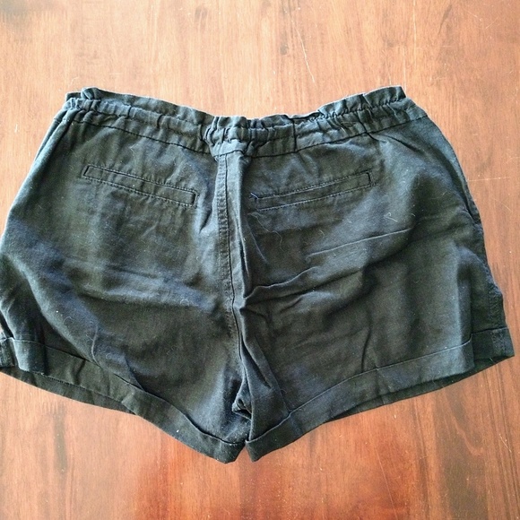 Old Navy linen shorts - Picture 2 of 5